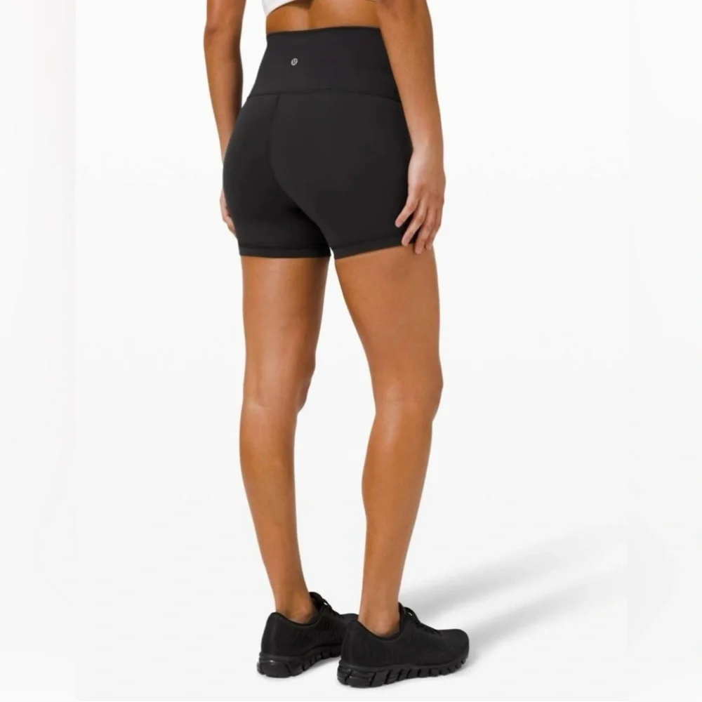 NWT Lululemon Wunder Train High-Rise Short 4